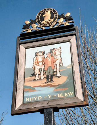 Rhyd-y-Blew Inn