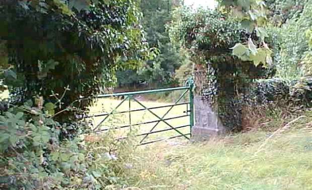 Llanthomas Hall entrance